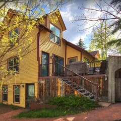White Crown Chalet