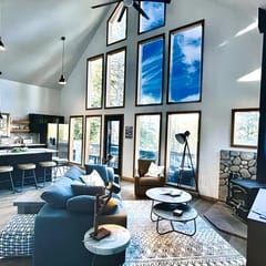 Cloud Eleven Cabin
