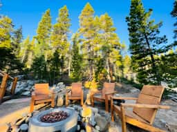 Silverheels Lodge