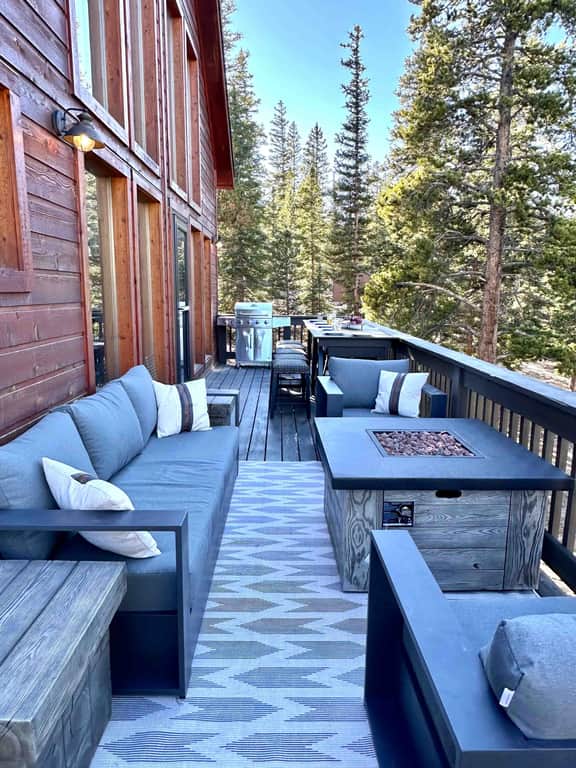 Cloud Eleven Cabin