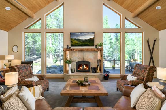 Silverheels Lodge