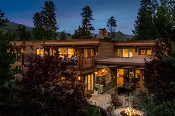 Four Sisters - A Mountain Haven